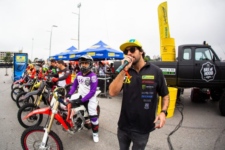 Fred Kyrillos vai além do Freestyle Motocross e mostra outros talentos no Salão das Duas Rodas 2019